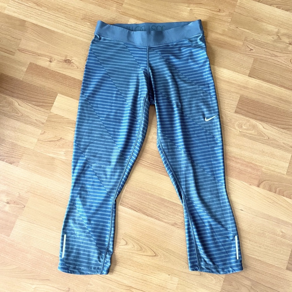 Nike Dri-Fit Striped Capri Leggings